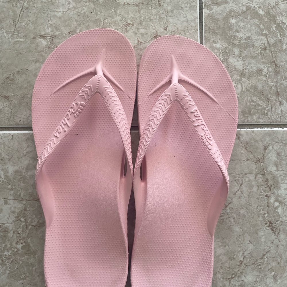 Elegant Pink Women's Sandals
